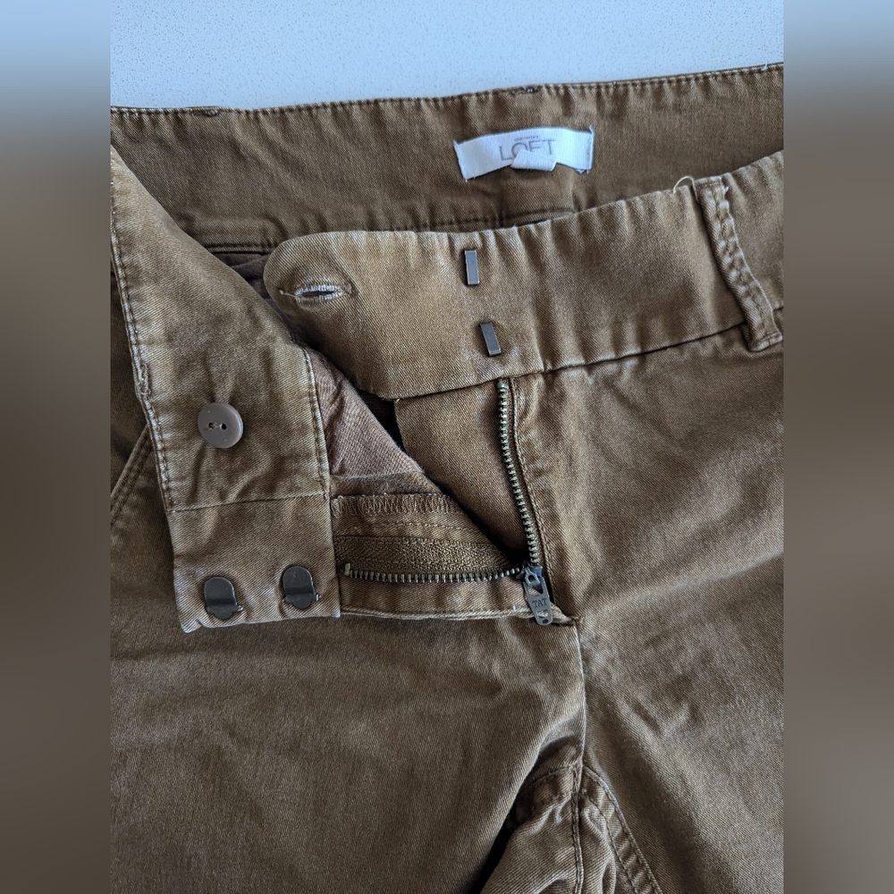 LOFT Women's Tan Chinos - Picture 3 of 9